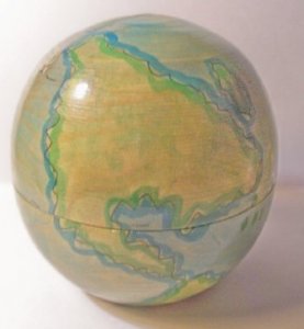 toy globe2.jpg