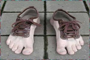footshoes.jpg