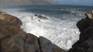 New waves hitting rocks 2019.gif