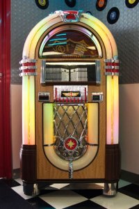 diner8-jitterbox.co.uk.jpg