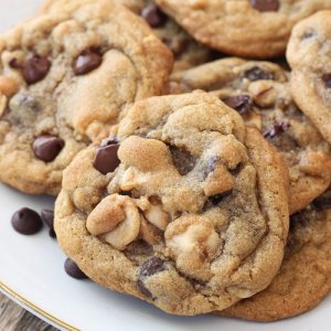 caramel-chocolate-chip-cookies-square-500x500.jpg