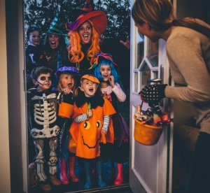 1200-544670588-trick-or-treat-game.jpg