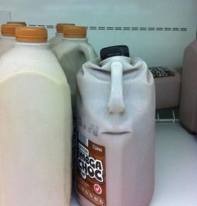 Faces Bottle @.jpg