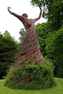 Fascinating-Land-Art-Installations-12.jpg