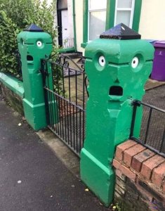Faces Pillars @.jpg
