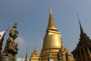 palace1sm.jpg