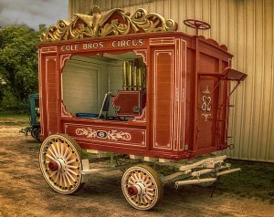 calliope-circus-wagon-jim-bembinster.jpg calliope-circus-wagon-jim-bembinster.jpg