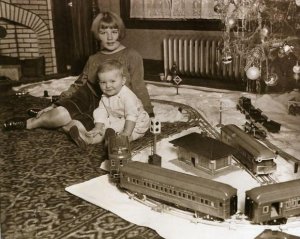 bw_flyer_standard_gauge_rr_tree_kids.jpg