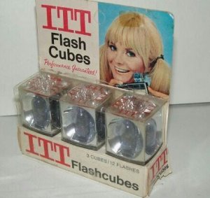 Flash Cubes.jpg