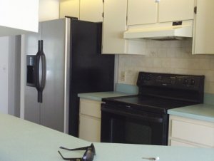 kitchen (1).JPG kitchen (1).JPG