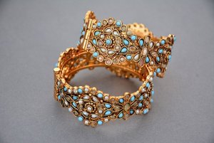 jewellery-1175533_960_720.jpg