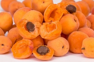 apricots-2994801_960_720.jpg