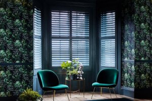 2a9a171b-e437-4eef-a38c-13b04785cd39-HIL-SHUTTERS-LIVINGROOM_F&B-INCHYABLUE_window_ideas.jpg