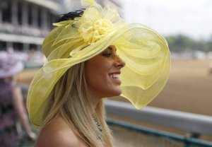 2012-05-05T171138Z_01_LOU15_RTRIDSP_3_HORSERACING-KENTUCKY.jpg