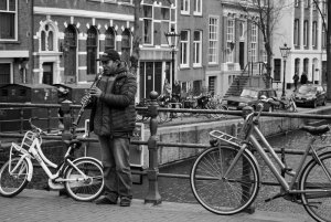 street-musicians-3868858_960_720.jpg