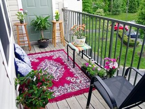 decorating-ideas-for-apartment-balcony.jpg