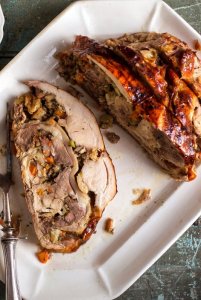18COOKING-TURDUCKEN-verticalTwoByThree735.jpg