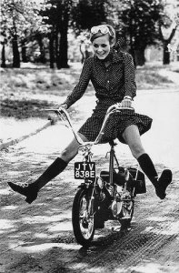 people twiggy.jpg