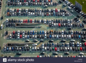 aerial-view-parking-car-parks-shopping-mall-centro-oberhausen-shopping-FARN4X.jpg