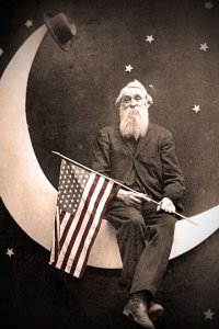 44013d9fb2154a140aac67329e2f3972--happy-independence-day-moon-river.jpg
