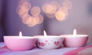 54930-Pretty-Pink-Candles.jpg