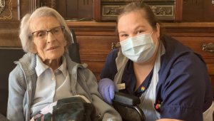 200415180009-106-year-old-coronavirus-discharged-trnd-super-169.jpg 200415180009-106-year-old-coronavirus-discharged-trnd-super-169.jpg