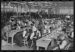 Garmetn-Facotry-Workers-1936.jpg