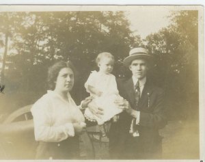 Grandma, Grandpa & Mom.JPG