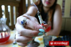 stoner-chicks-19.jpg