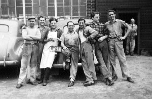 dadonrightmoderntoolanddie1941.jpg