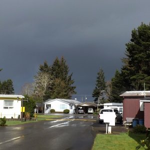 storm clouds coos bay or.JPG