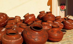 earthenware-pots-1469539.jpg