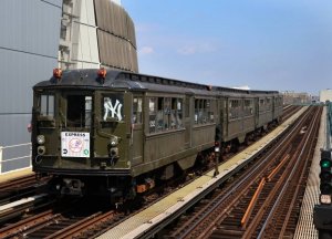 Photo-Courtesy-of-the-New-York-Transit-Museum.jpg