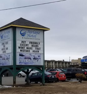 funny-meanwhile-in-canada-pictures-10-5d41575d5fad1__700.jpg