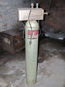 cylinder.jpg cylinder.jpg