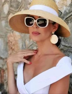 cream stuff chic.jpg