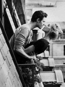 weekend romance bw 1.jpg