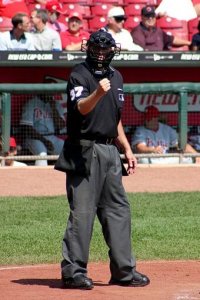 Baseball_umpire_2004.jpg