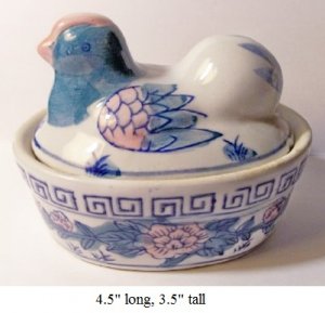 hen on nest1.jpg