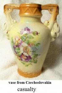 Czech vase1.jpg Czech vase1.jpg