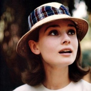 0 0 audrey hat
