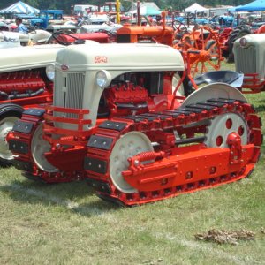 Tractor Show 023.jpg