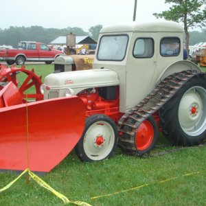 Tractor Show 001.jpg