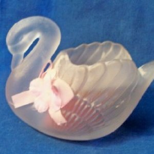 swan candle.jpg