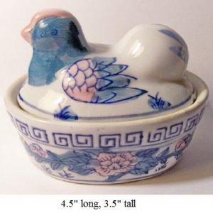 hen on nest1.jpg