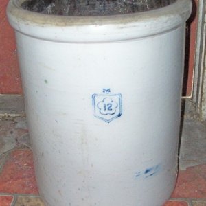 McCoy 12 gal crock1.jpg