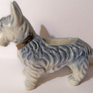 blue scottie planter1.jpg