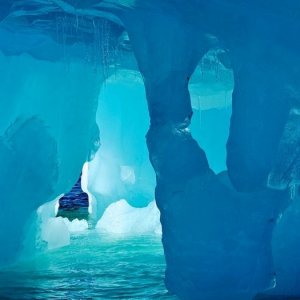 icecave.jpg