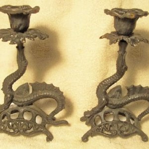 dragon candle1.jpg