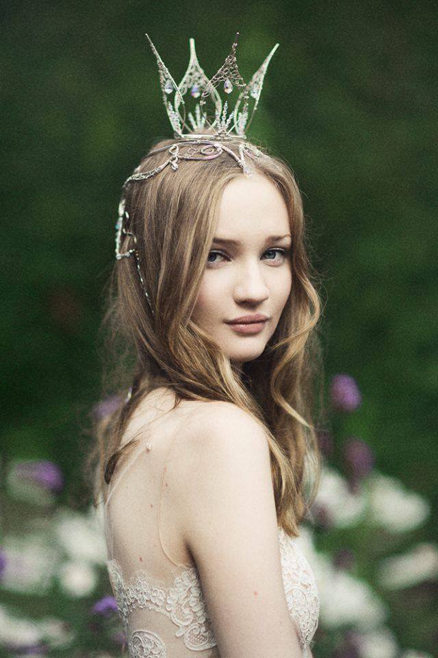 0 0 0 a a b b good night faerie crown